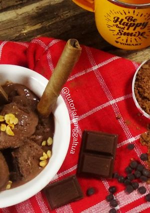 Foto resep ES KRIM TUMIS COKELAT praktis dan nyoklaaaaat banget <3
