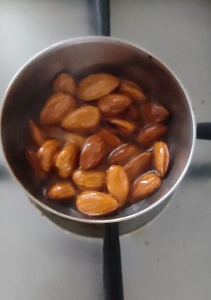 રોસટેડ આલમંડ (Roasted Almond Recipe In Gujarati) રેસીપી મુખ્ય ફોટો