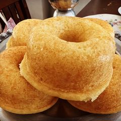 A picture of Baked Glazed Donuts.