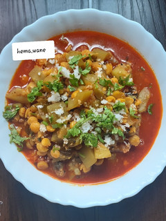 चणाडाळ दुधी भाजी(नैवेद्यासाठी) (chana dal dudhi bhaji recipe in marathi) रेसिपी चे मुख्य फोटो