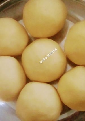 डाळ्याचे लाडू (Dalyache laddu recipe in marathi) रेसिपी चे मुख्य फोटो 
