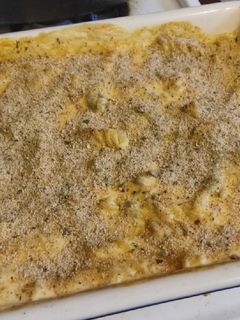 A picture of Mac & Cheese with a Twist.