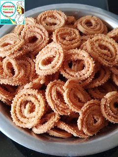 ઘઉંના લોટ ની ચકરી (Wheat Flour Chakri Recipe In Gujarati) રેસીપી મુખ્ય ફોટો