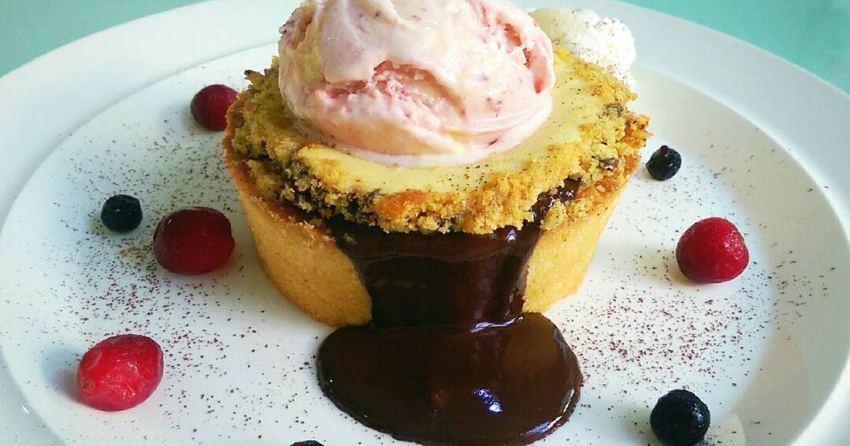 Cheesecake Exploding Exploding Chocolate Lava Cheesecake Cookie Cup Recipe By Niki