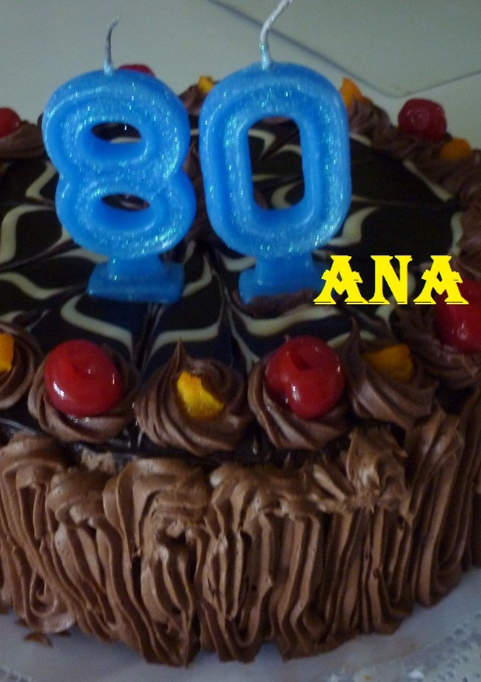 Una foto de Torta cumpleaños de varón 80 años