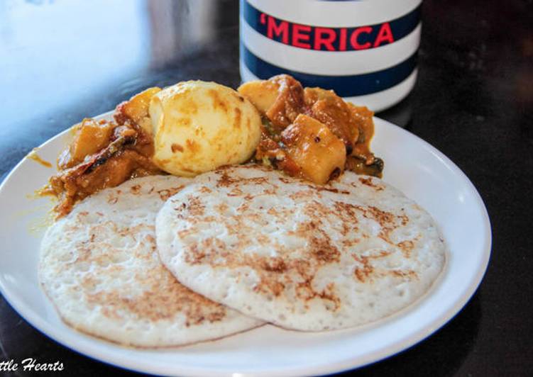 Kallappam &amp; Nadan Mutta Curry- Coconut Pancakes &amp; Egg Curry