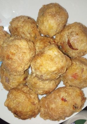 A picture of Yam balls.