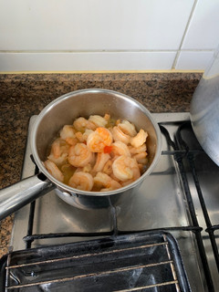 Una foto de Camarones al pilpil