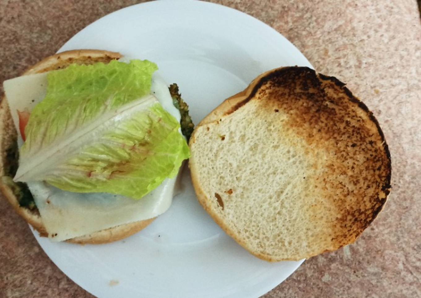 Hamburguesa de garbanzos y espinacas