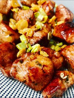 Una foto de Dados de pavo al wok