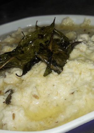 A picture of Peanut Chana  dal dip.