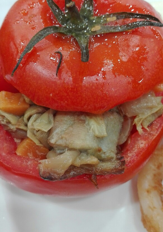Una foto de Tomate relleno (frío o caliente)