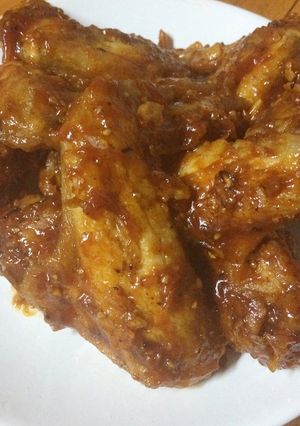 รูปของ ปีกไก่เหล้าน้ำแดง. 😋😋
