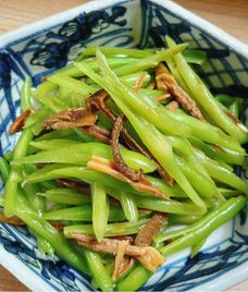 đậu que xào nấm