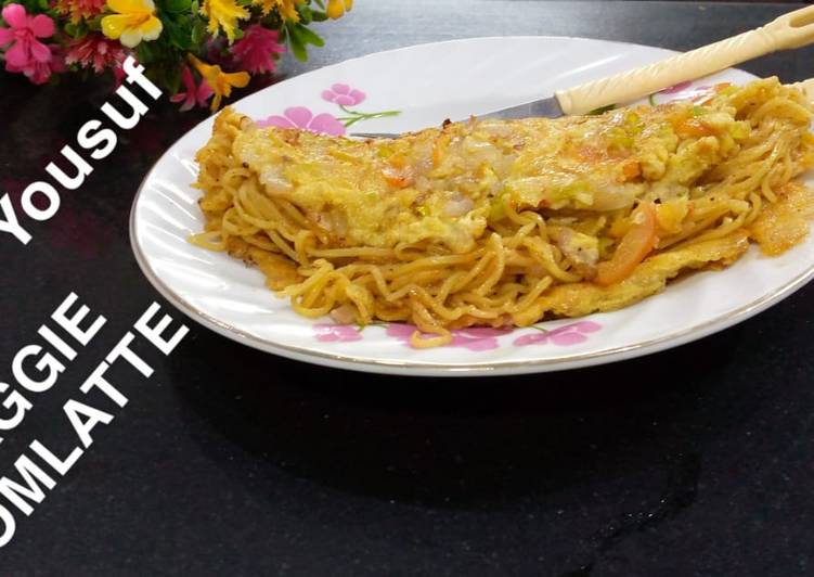 Recipe of Favorite Maggi omelet