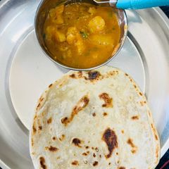 A picture of Dum Aloo Sabji with Paratha🍲🍲.
