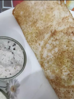 સાદા ઢોસા (Simple Dosa Recipe In Gujarati) રેસીપી મુખ્ય ફોટો