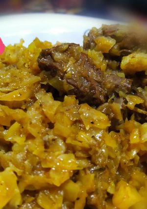 عکسی از دستور خوراک کلم با گوشت قرمز