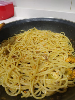 Una foto de 🍝 Pasta con mejillones en escabeche