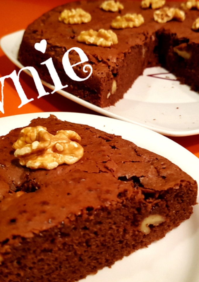 Una foto de Brownie de chocolate con nueces