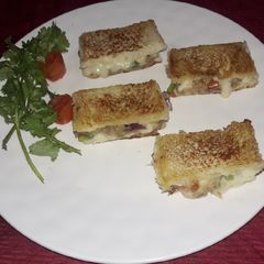 A picture of Cheese sandwich.