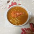 Sopa de langostinos y fideos