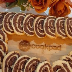 A picture of Choco vanilla pinwheel.