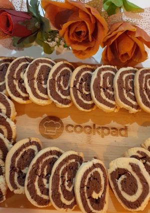A picture of Choco vanilla pinwheel.