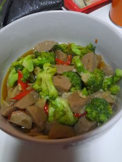 Foto resep Tumis brokoli baso