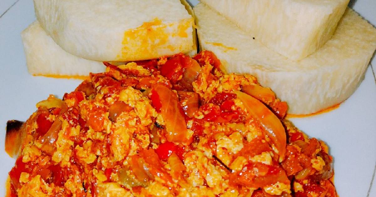 Boiled yams and tomato egg sauce Recipe by Mimosasplace Cookpad