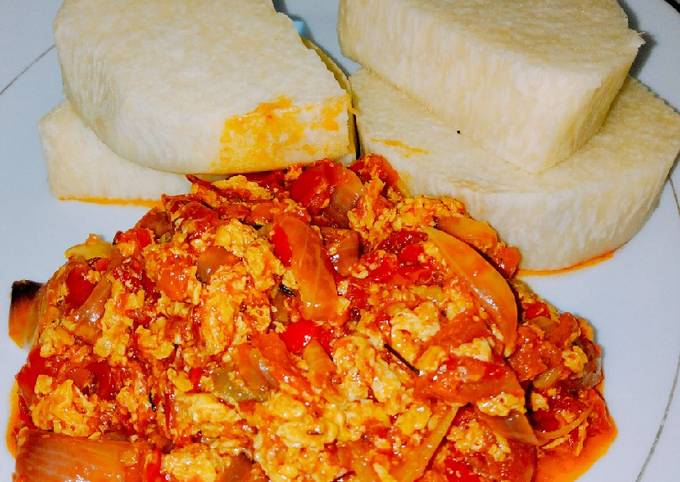 Steps to Make Ultimate Boiled yams and tomato egg sauce