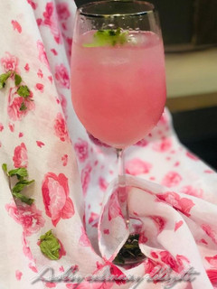 A picture of Pink Mocktail🍹.