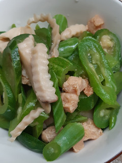 A picture of Stir-Fried Snake Gourd with King Oyster Mushrooms and Textured Vegetable Protein (Oil-Free).