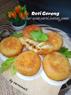 Foto resep Roti Goreng isi kari ayam,wortel,kentang dan jamur
