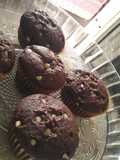 Choco chip chocolate cupcakes (Tripe C)