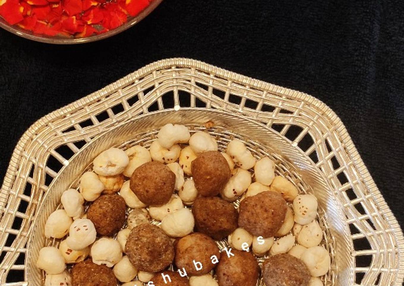 Navaratri Special Makhana Badam Laddoo