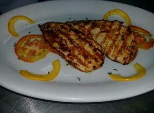 Una foto de Pollo a la plancha