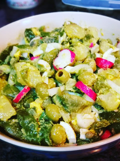 Una foto de Ensalada de patata con judías verdes y huevo