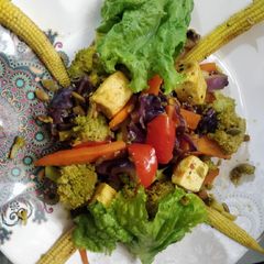 Healthy vegetable salad A picture of Healthy vegetable salad.