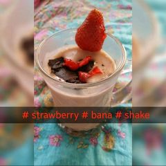 A picture of 3 Color Strawberry and Banana Shake.