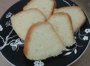 Una foto de Bizcochuelo vegano de limon🍋👌