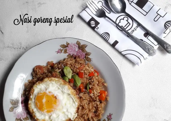 Nasi goreng spesial