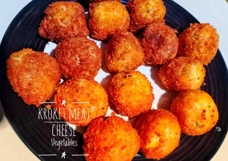 79. Kroket Meat Cheese Vegetables