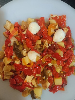 Una foto de Ensalada de Sobras