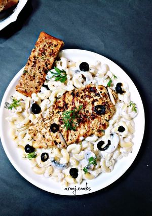 A picture of Alfredo Pasta.