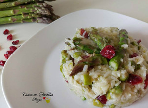 Foto di Risotto con asparagi e mirtilli rossi