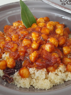 Una foto de Tajine de garbanzos con sobrasada