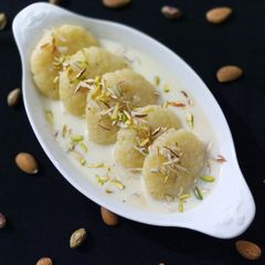 A picture of Rasmalai.