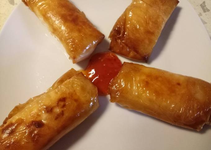 Fluffy's smoked salmon filo rolls