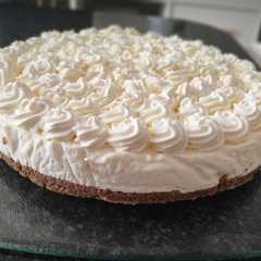 Una foto de Tarta de limón sin horno (lemon pie)